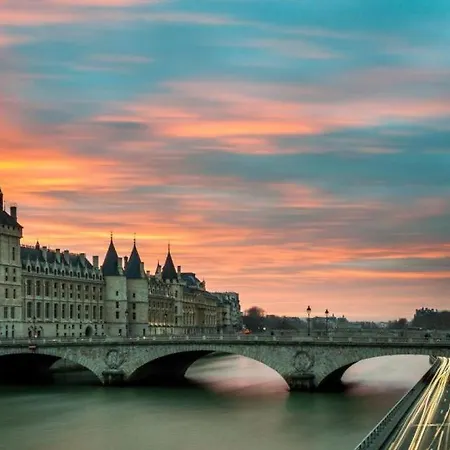 Appartamento Luxury Apartement, Près De Musée Louvre